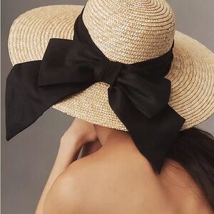 Elegant Black Bow Straw Hat